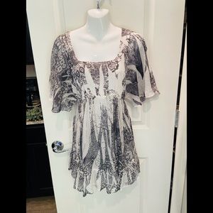 S~12 Tunic top with rhinestones